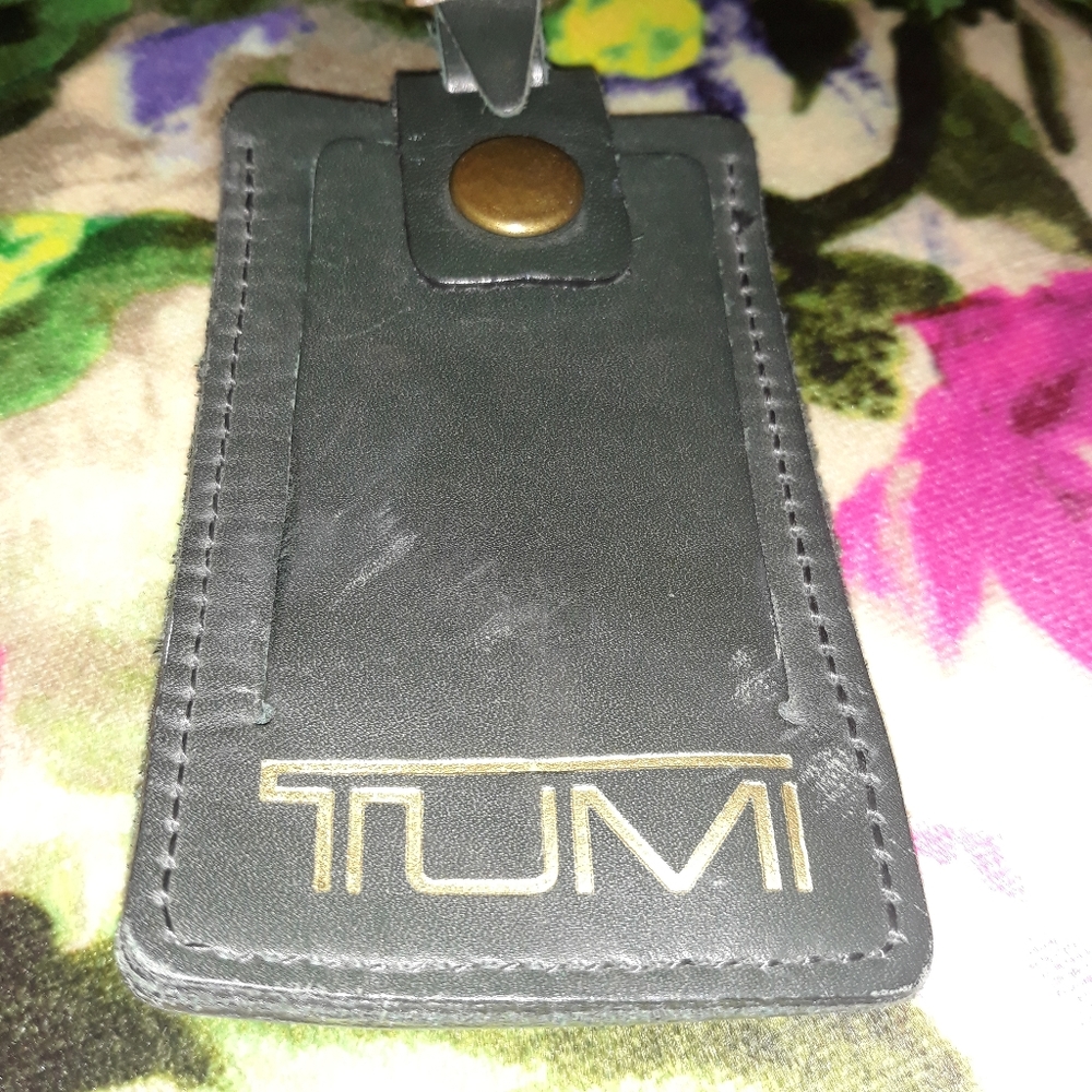 Tumi luggage tag